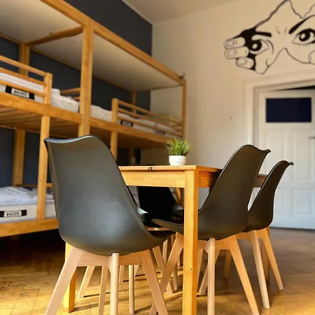 Blue Doors Altstadt *