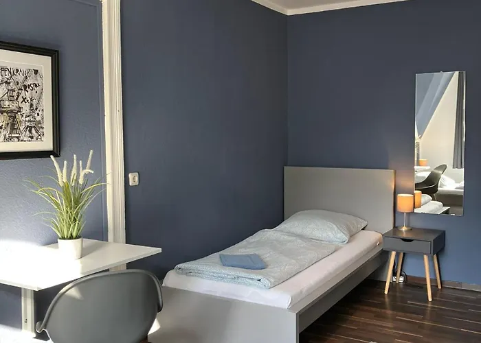 Blue Doors Altstadt Hostel