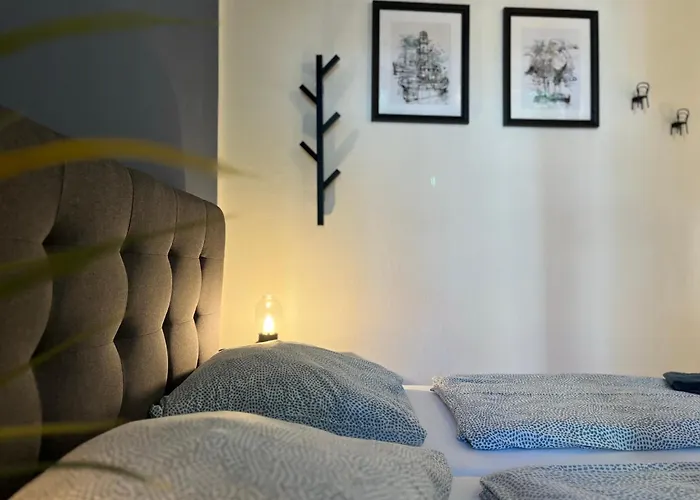 Blue Doors Altstadt *